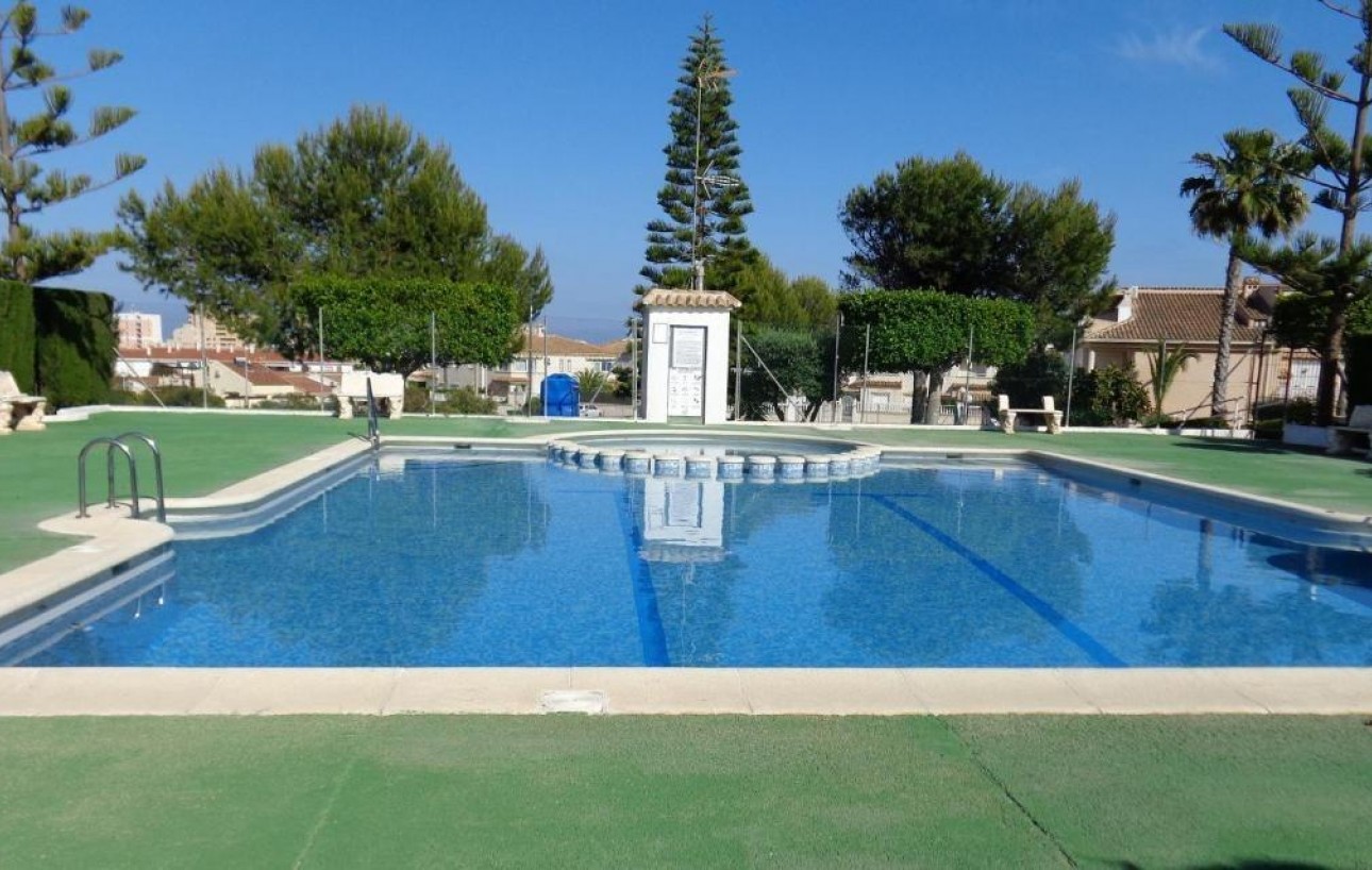 Sale - Bungalow - Torrevieja - Torreblanca