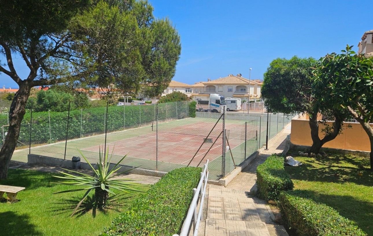 Sale - Bungalow - Torrevieja - Torreblanca