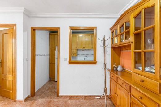 Resale - Planta baja - Torrevieja - Estacion de autobuses