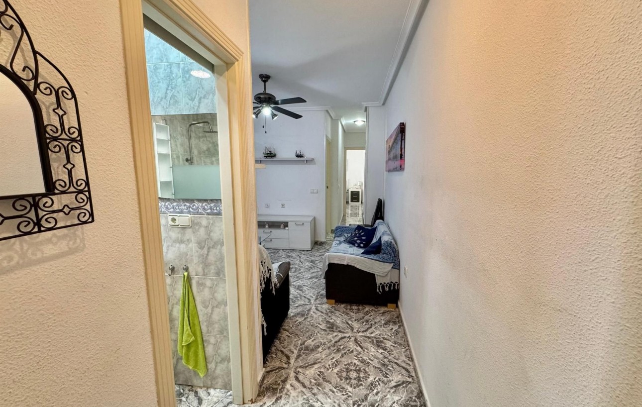 Resale - Wohnung - Torrevieja - Estacion de autobuses