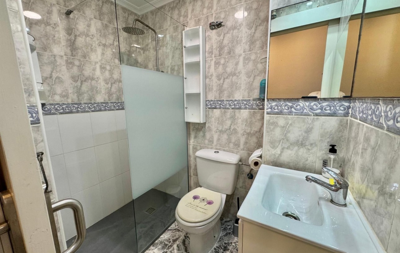 Resale - Wohnung - Torrevieja - Estacion de autobuses