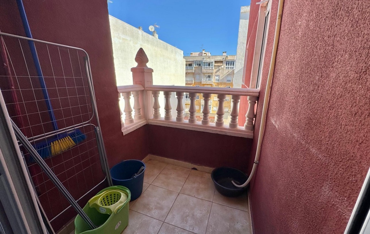Resale - Wohnung - Torrevieja - Estacion de autobuses