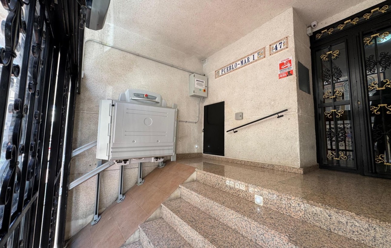 Resale - Wohnung - Torrevieja - Estacion de autobuses