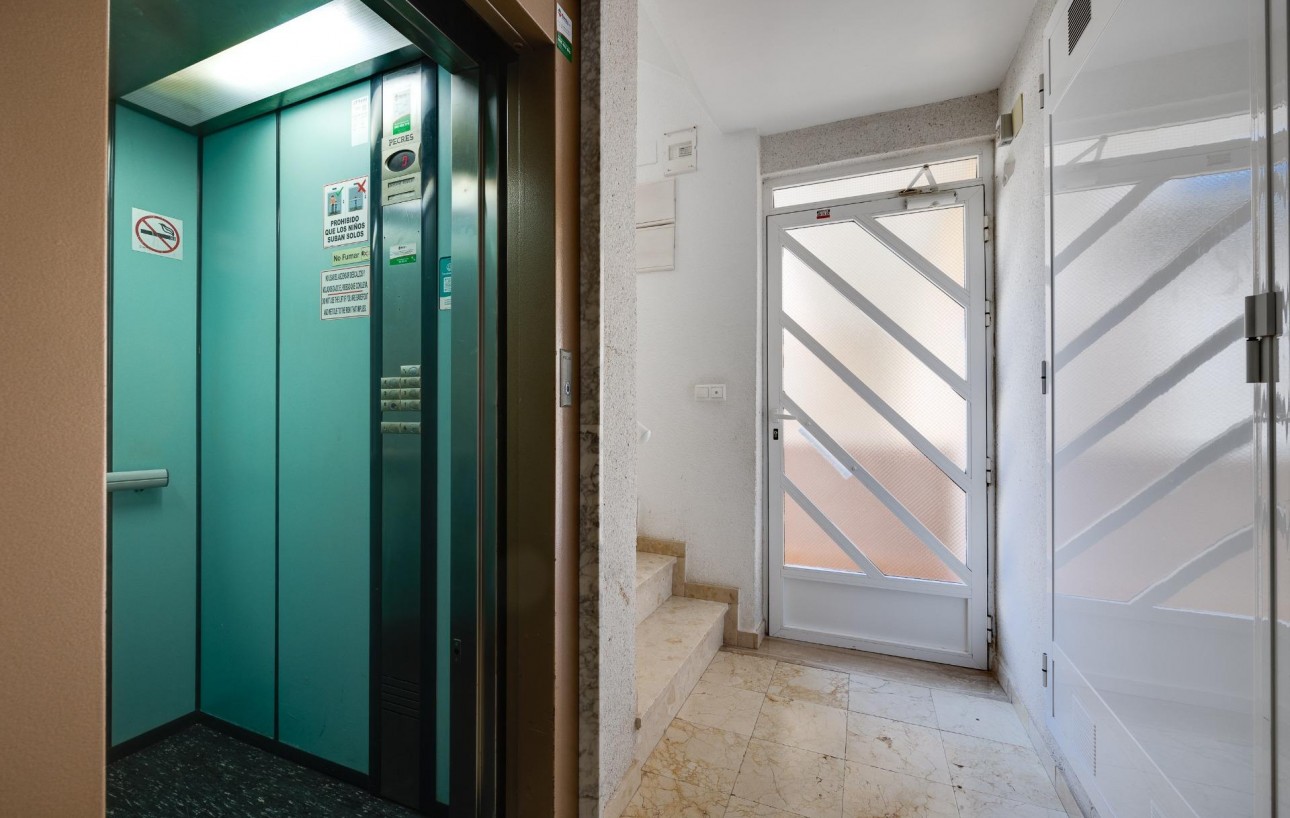 Revente - Appartement - Torrevieja - Calas blanca
