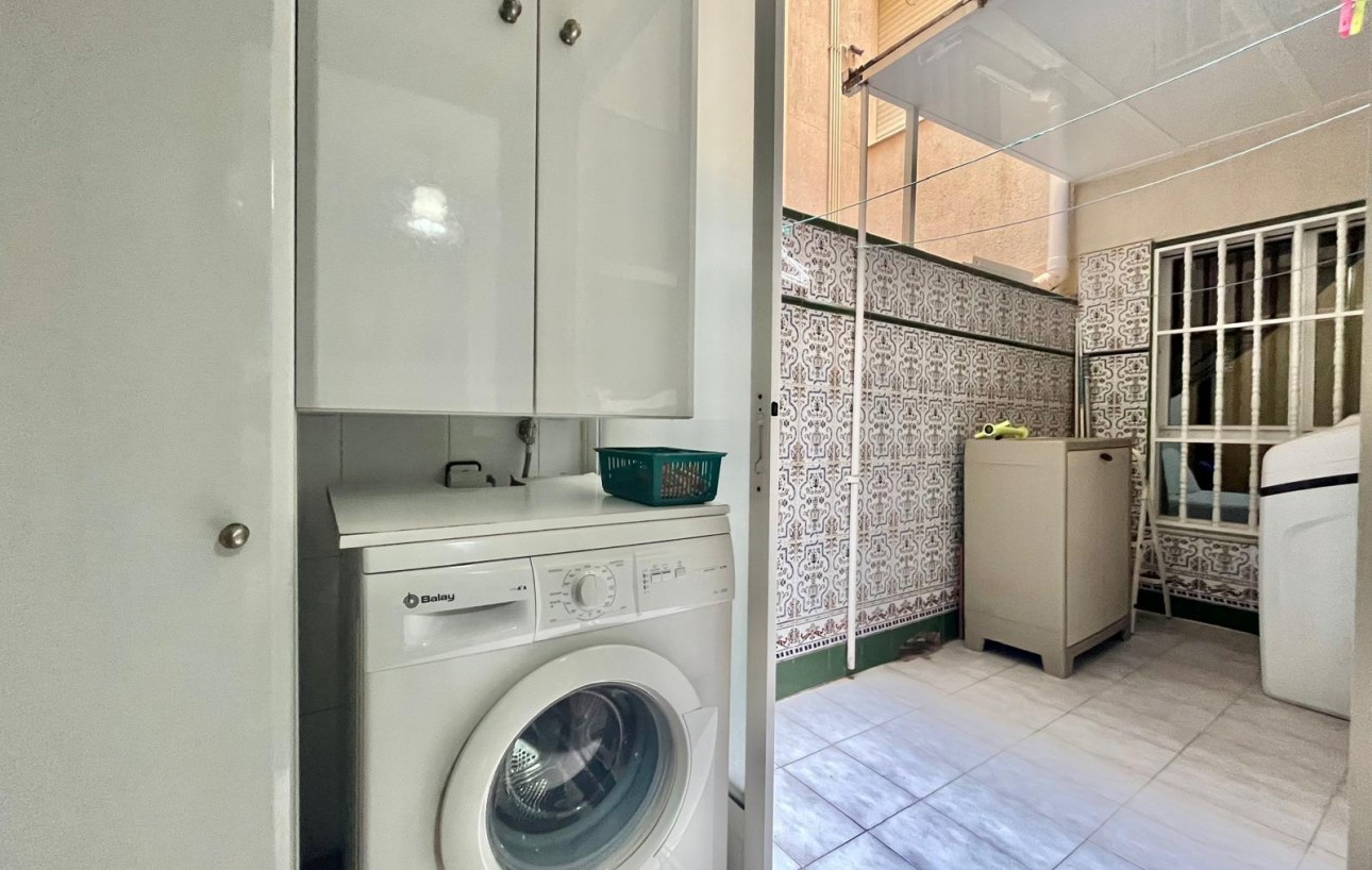 Sale - Apartment - Torrevieja - Habaneras