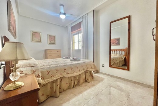 Sale - Apartment - Torrevieja - Habaneras
