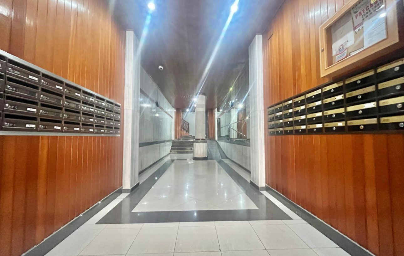 Sale - Apartment - Torrevieja - Habaneras