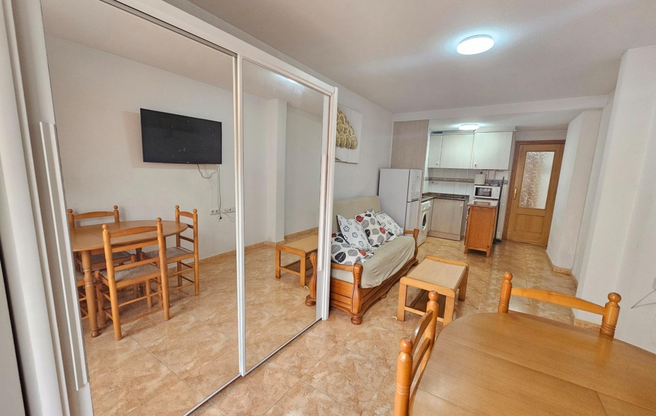 Revente - Appartement - Torrevieja - Centro