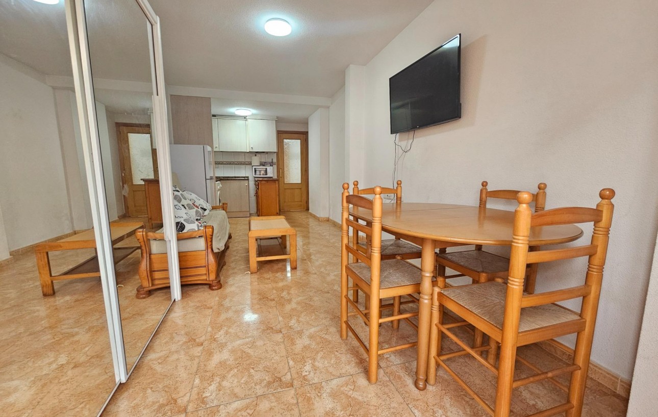 Revente - Appartement - Torrevieja - Centro