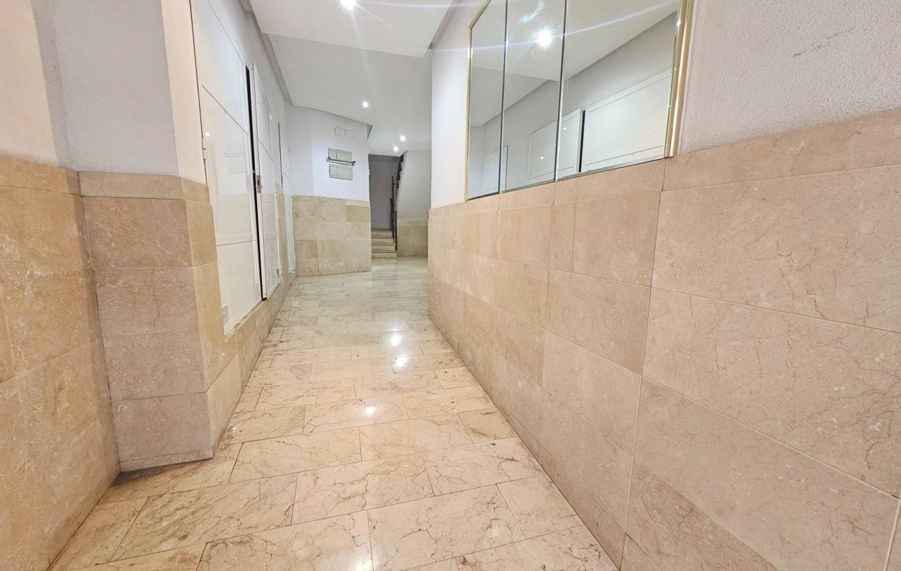 Revente - Appartement - Torrevieja - Centro