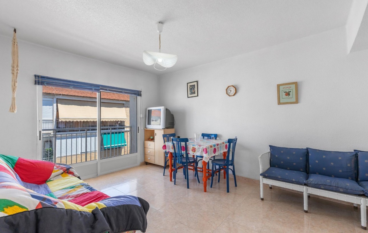 Resale - Lägenhet - Torrevieja - Playa del cura