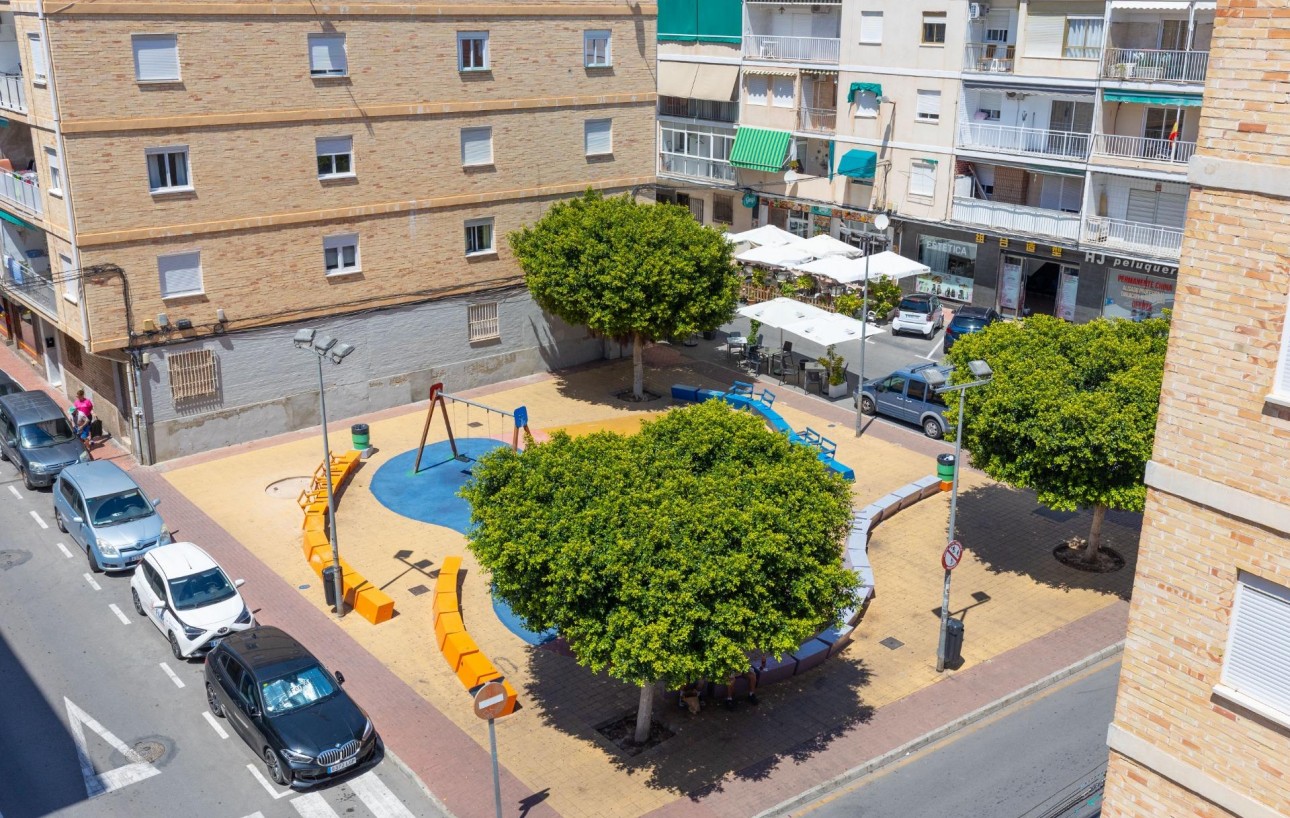 Resale - Lägenhet - Torrevieja - Playa del cura