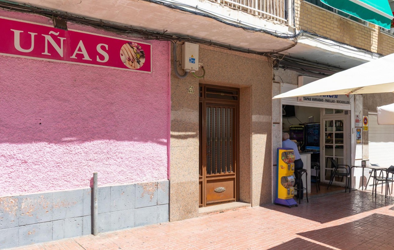 Resale - Lägenhet - Torrevieja - Playa del cura