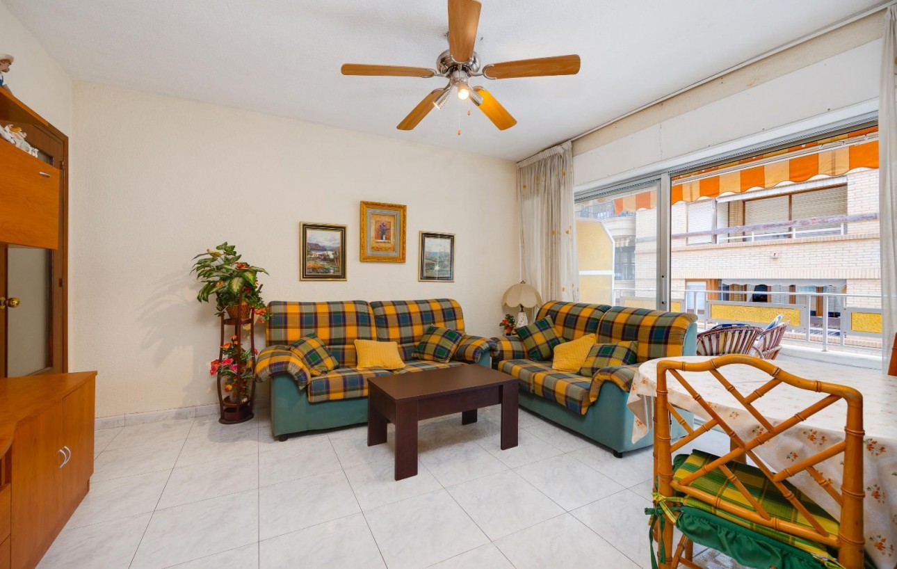Resale - Wohnung - Torrevieja - Playa del cura