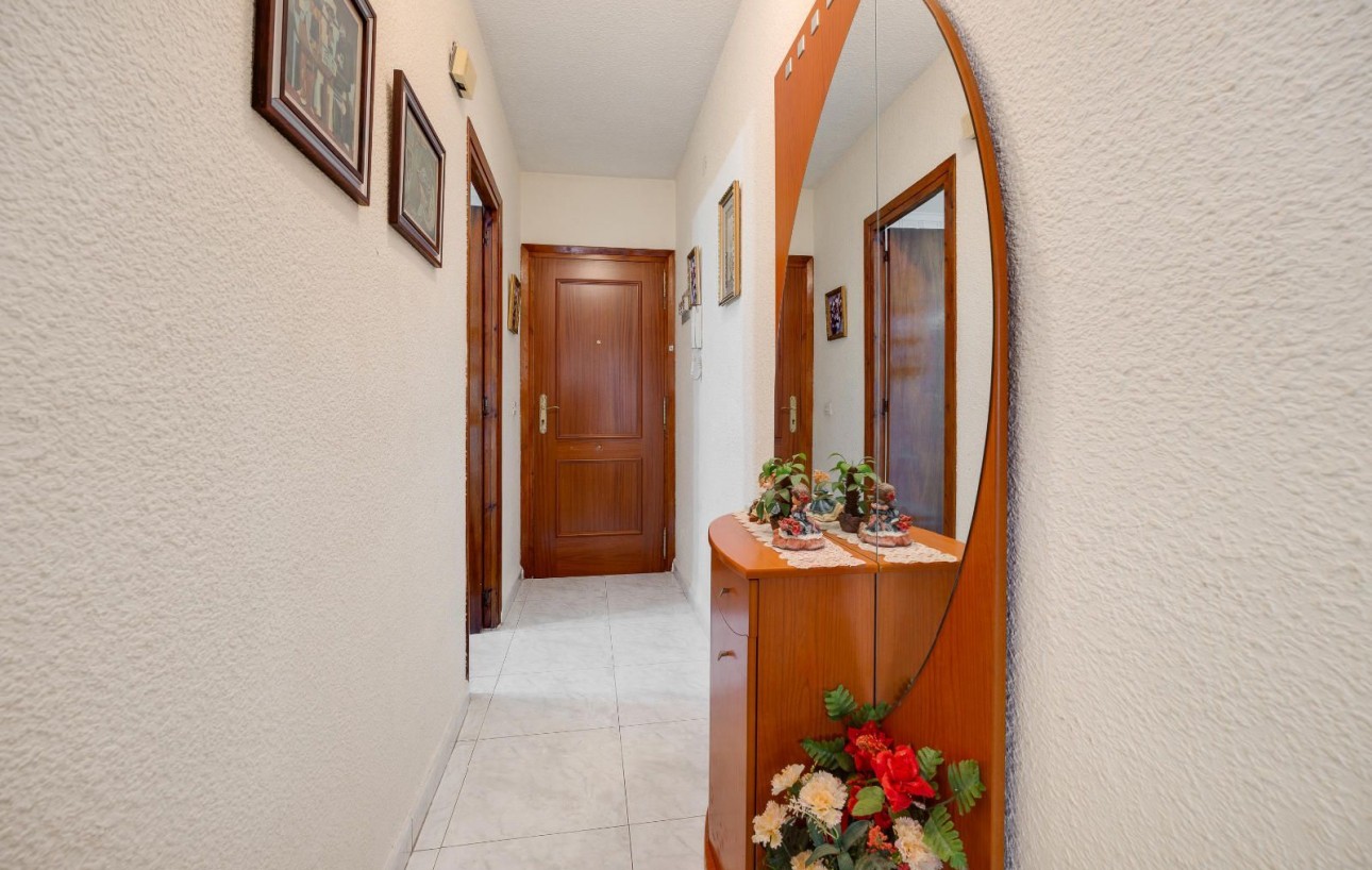 Resale - Wohnung - Torrevieja - Playa del cura