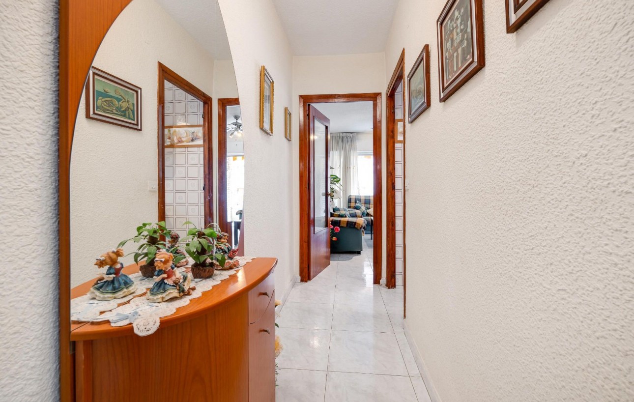 Resale - Wohnung - Torrevieja - Playa del cura