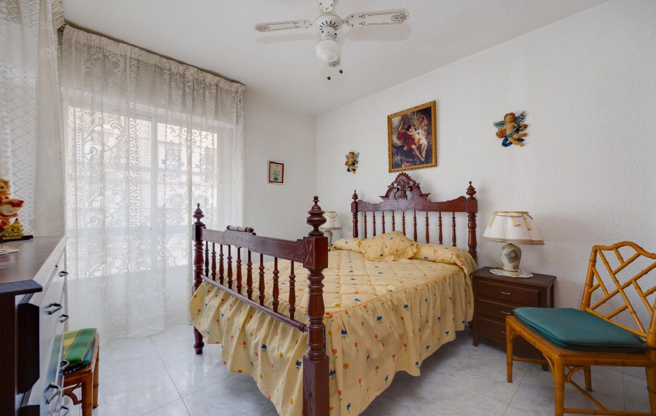 Resale - Wohnung - Torrevieja - Playa del cura