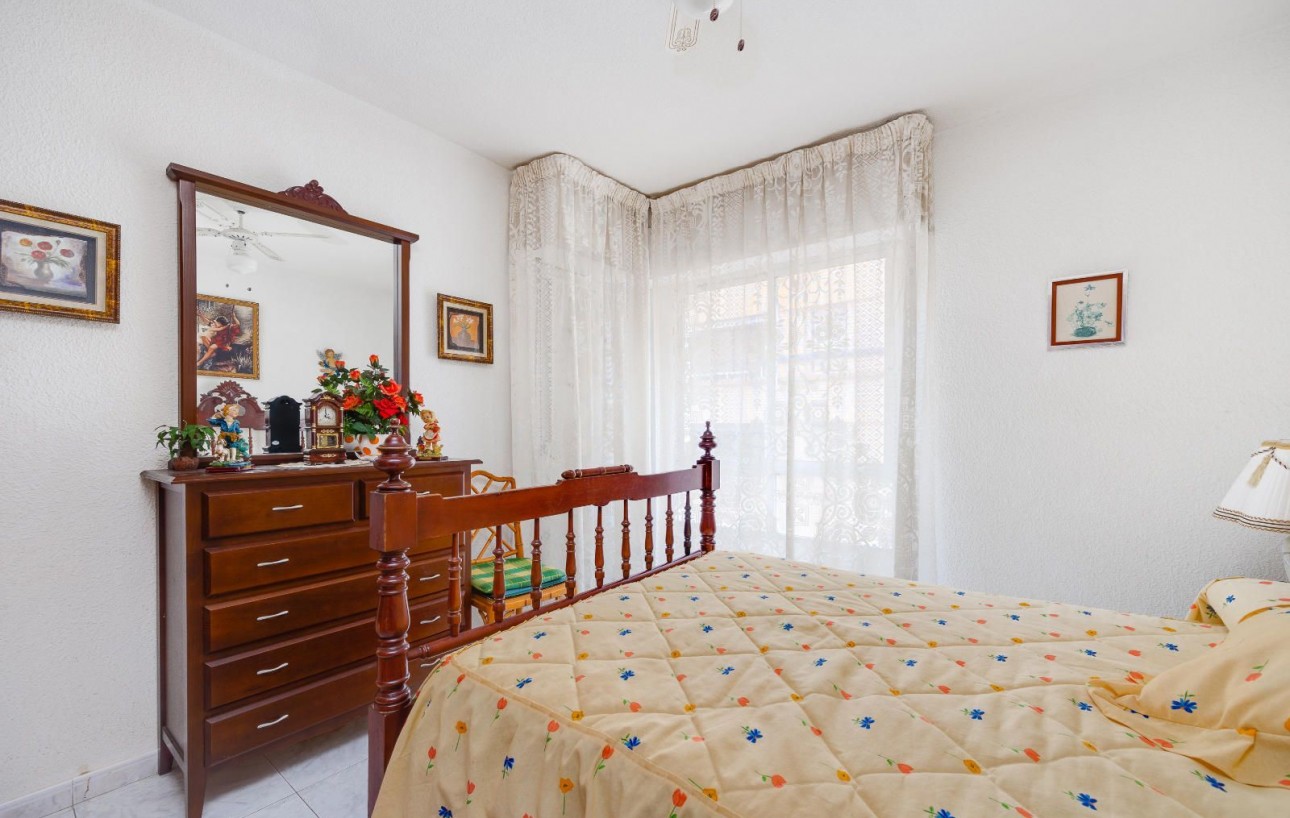 Resale - Wohnung - Torrevieja - Playa del cura