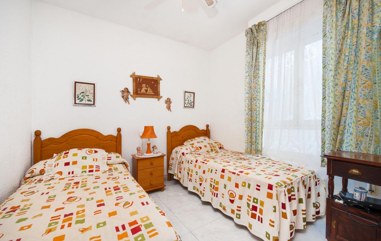 Resale - Wohnung - Torrevieja - Playa del cura