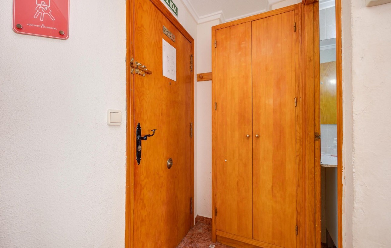 Resale - Wohnung - Torrevieja - Centro
