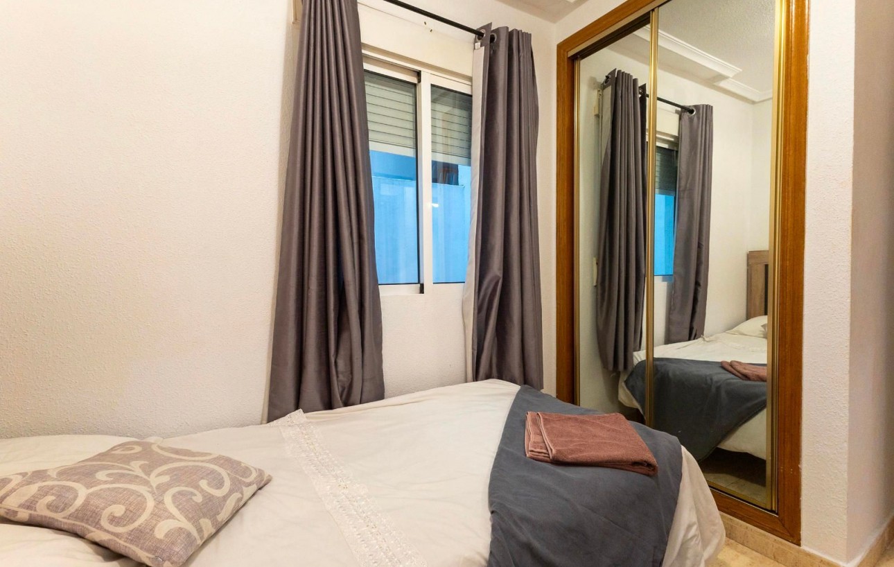 Venta - Apartamento - Torrevieja - Centro