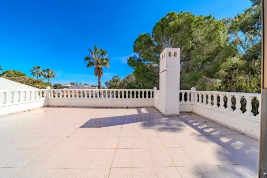 Sale - Chalet - Orihuela Costa - La Zenia