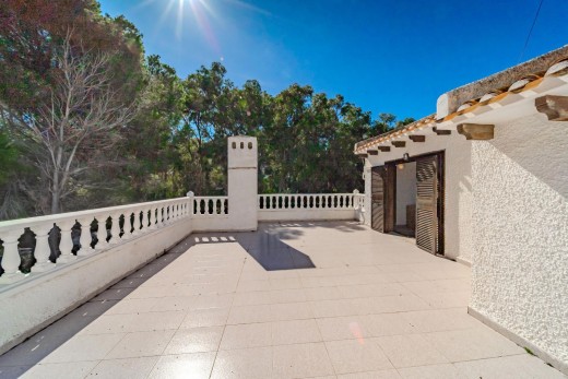 Sale - Chalet - Orihuela Costa - La Zenia