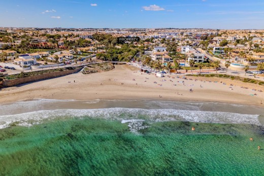 Sale - Chalet - Orihuela Costa - La Zenia