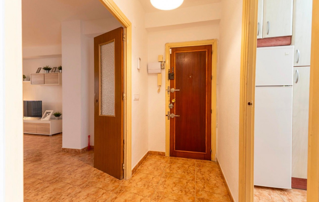 Venta - Apartamento - Torrevieja - Centro