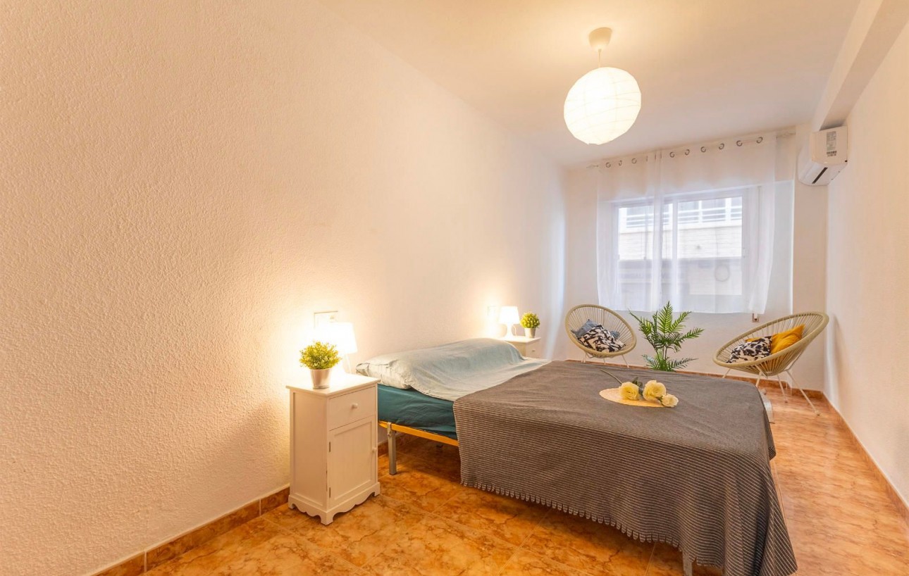 Venta - Apartamento - Torrevieja - Centro