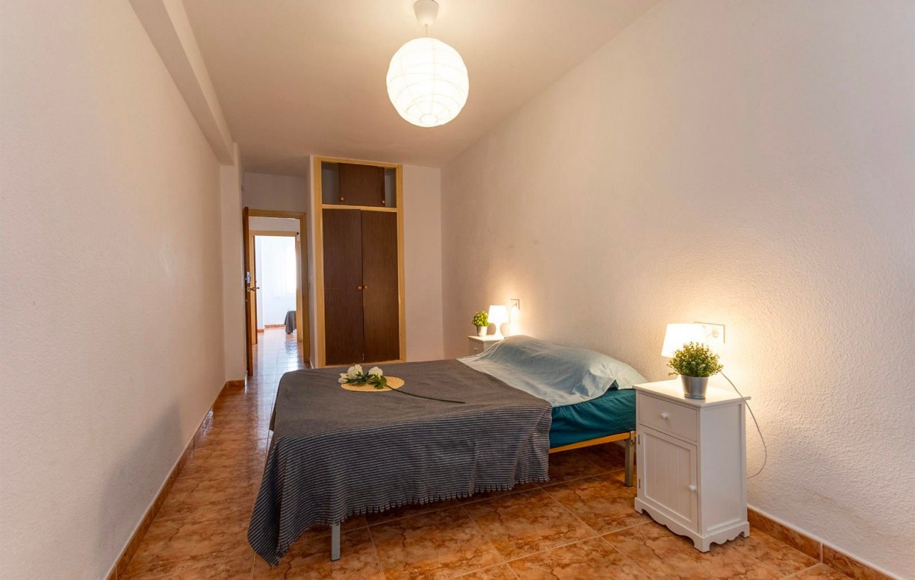 Venta - Apartamento - Torrevieja - Centro