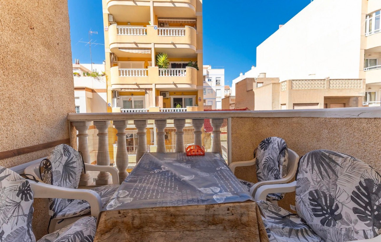 Resale - Lägenhet - Torrevieja - Playa del cura