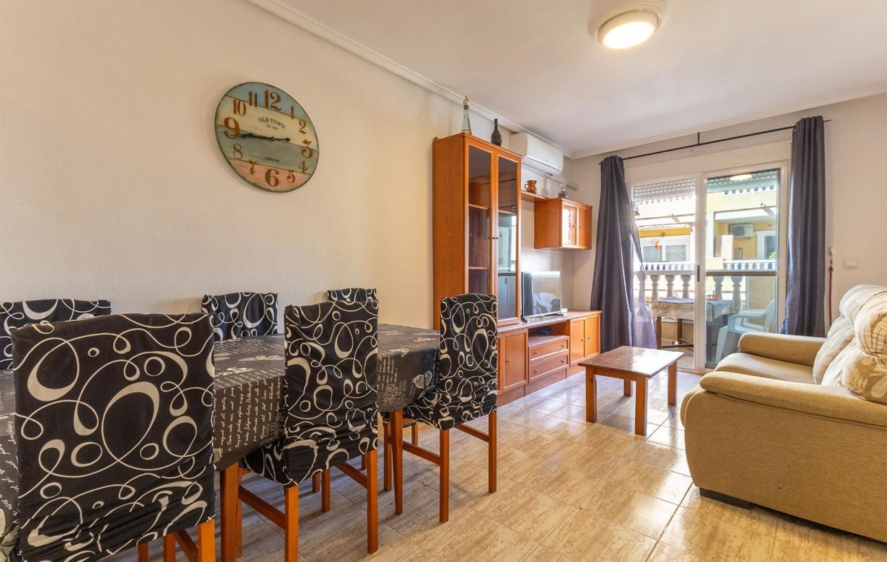 Resale - Lägenhet - Torrevieja - Playa del cura