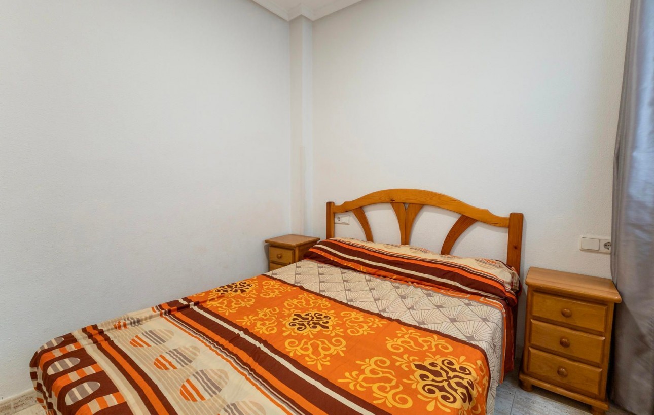 Resale - Lägenhet - Torrevieja - Playa del cura