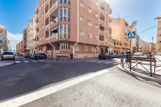 Resale - Lägenhet - Torrevieja - Playa del cura