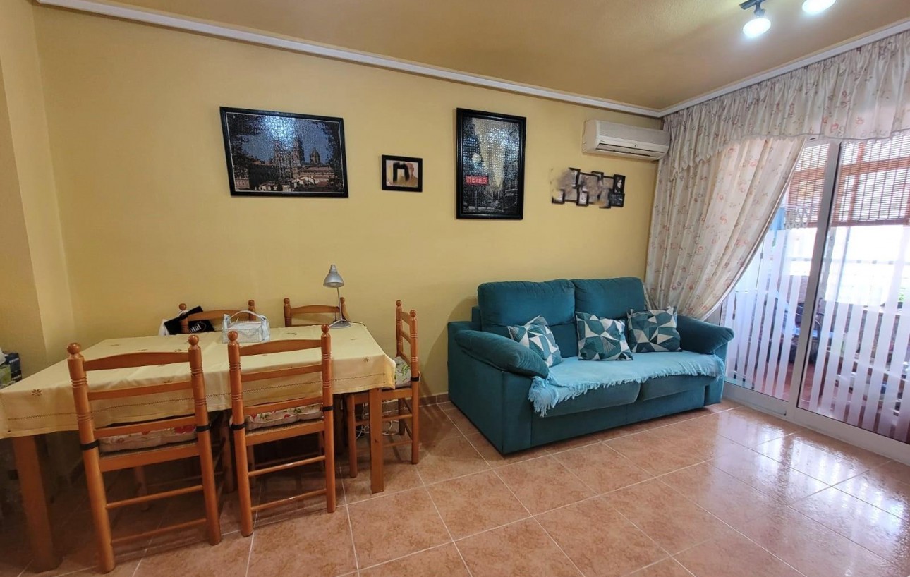 Resale - Wohnung - Torrevieja - Nueva Torrevieja
