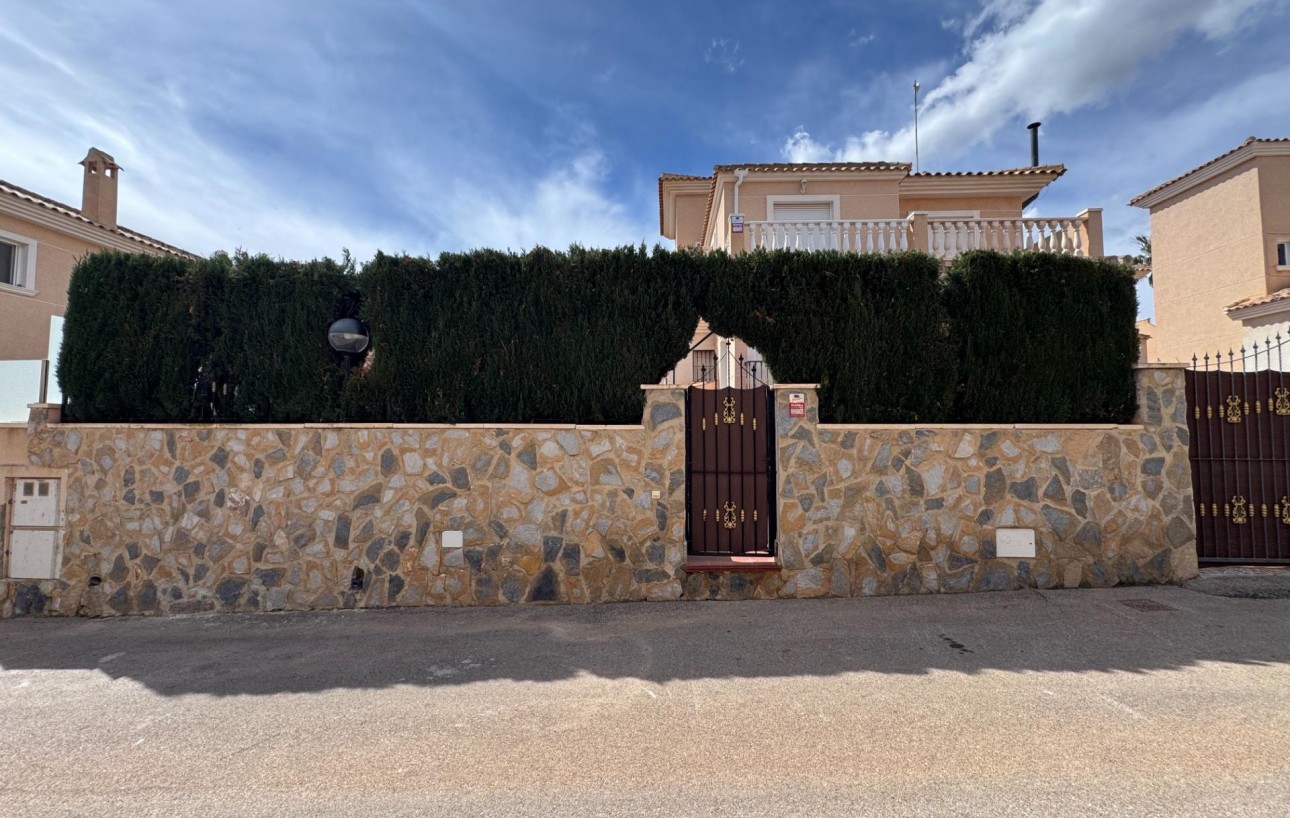 Sale - Villa - Orihuela Costa - Los Balcones