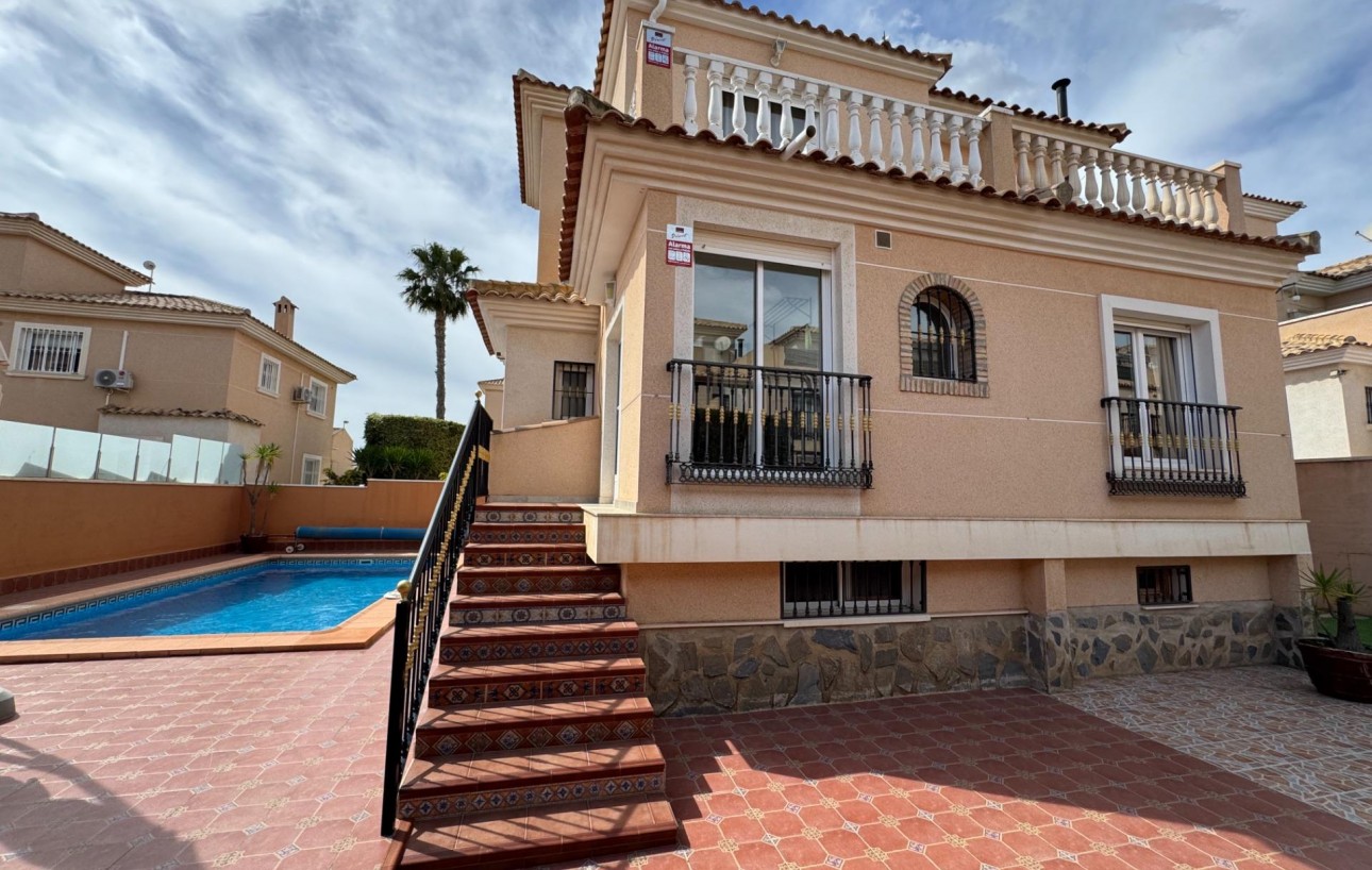 Sale - Villa - Orihuela Costa - Los Balcones