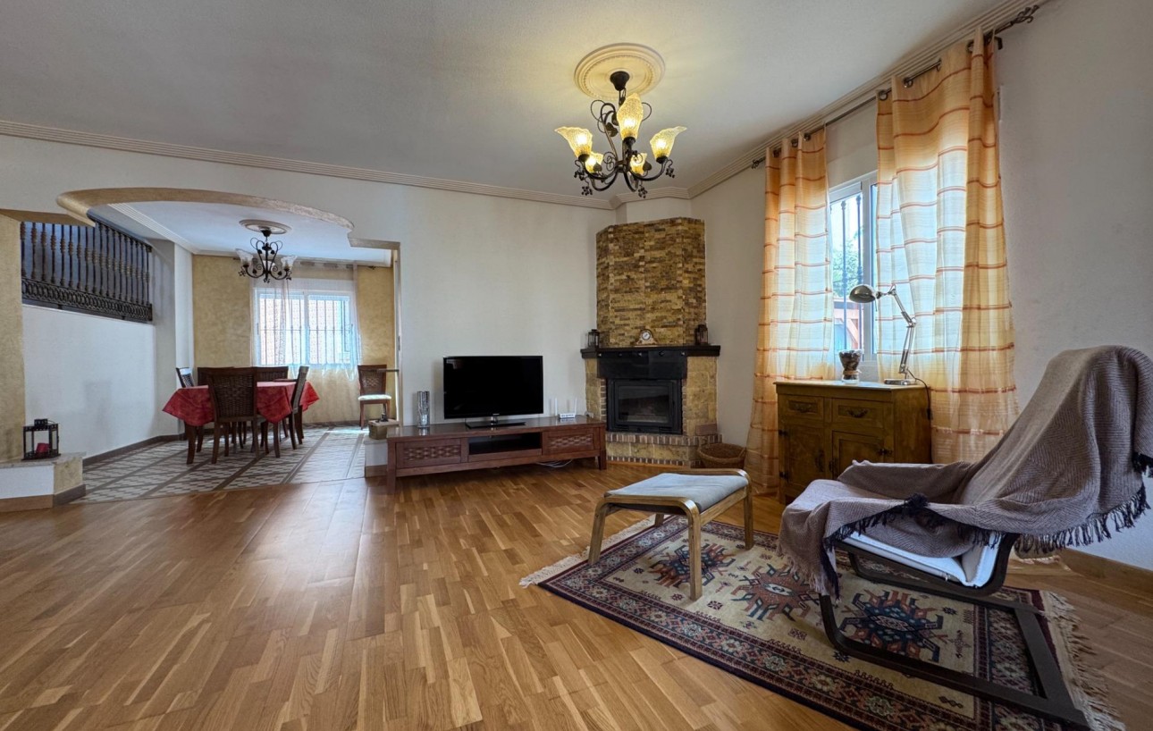 Sale - Villa - Orihuela Costa - Los Balcones