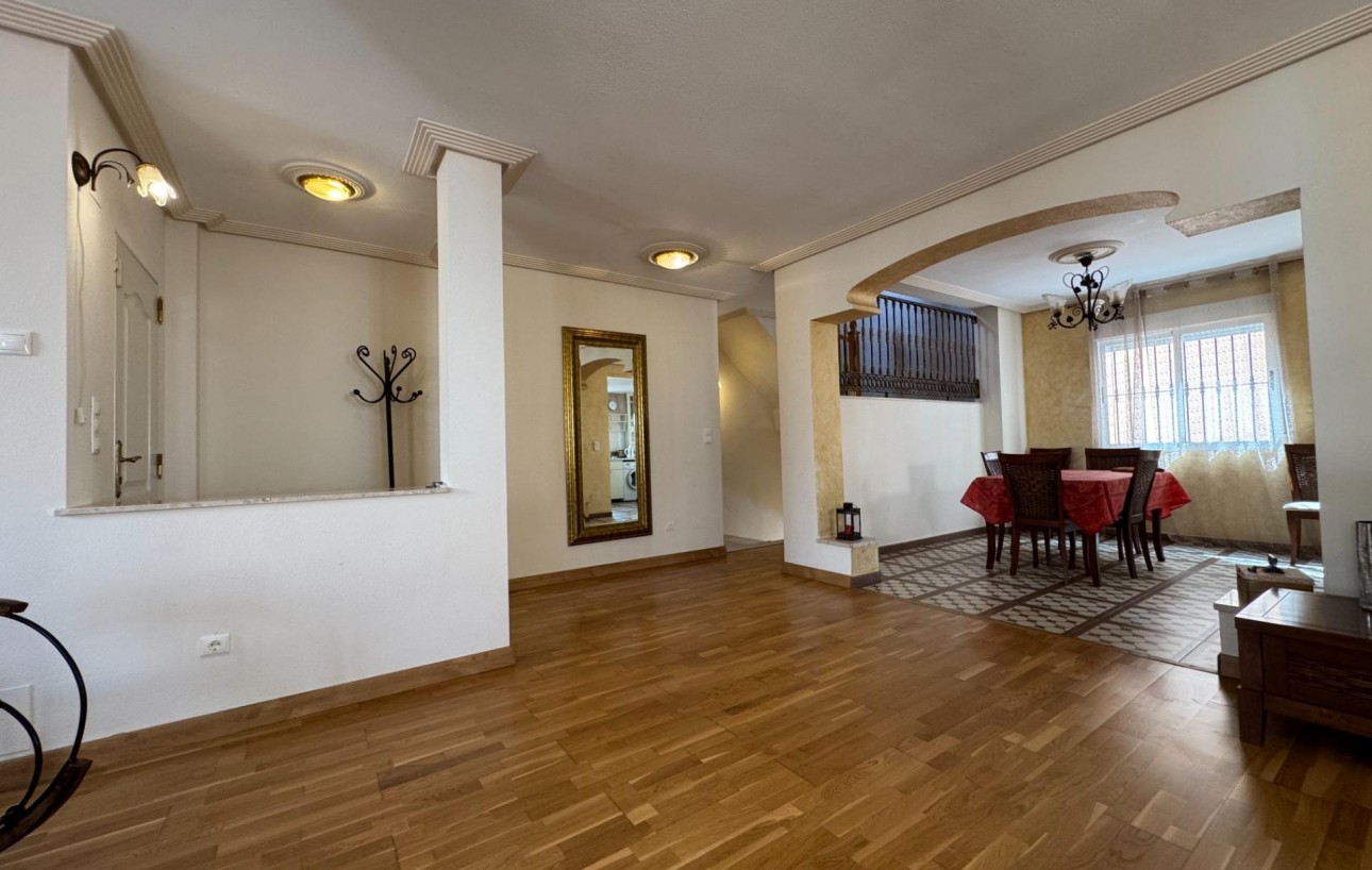 Sale - Villa - Orihuela Costa - Los Balcones