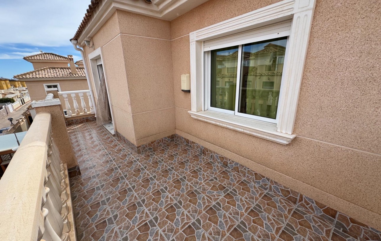 Sale - Villa - Orihuela Costa - Los Balcones