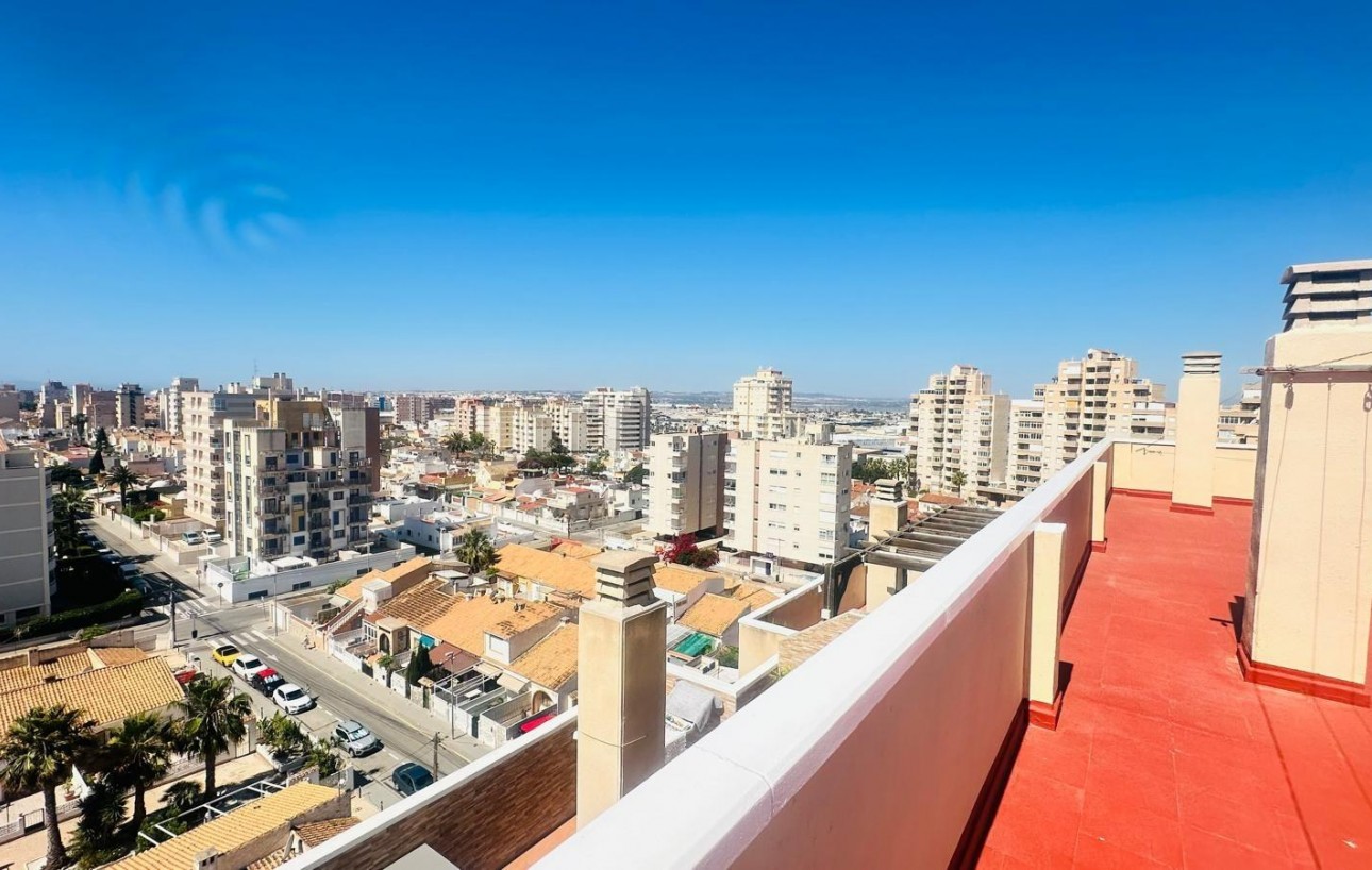Resale - Piso - Torrevieja - Nueva Torrevieja