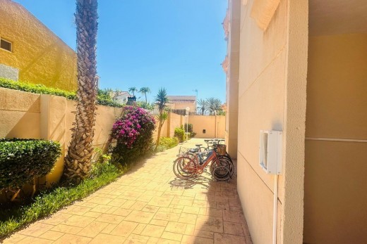 Resale - Piso - Torrevieja - Nueva Torrevieja