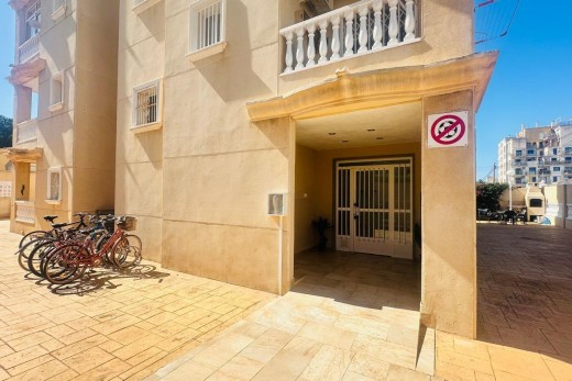 Resale - Piso - Torrevieja - Nueva Torrevieja