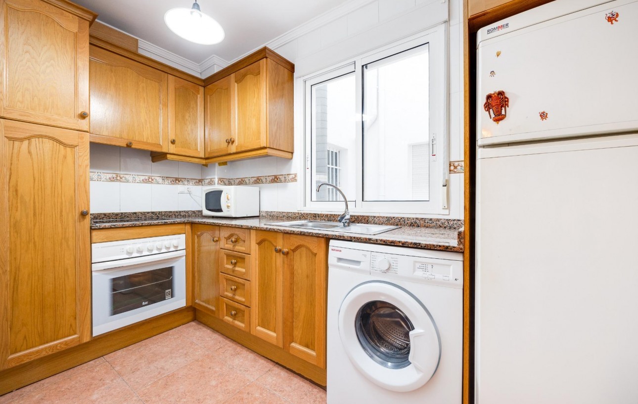 Resale - Lägenhet - Torrevieja - Playa de los locos