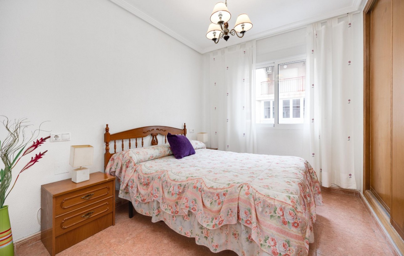 Resale - Lägenhet - Torrevieja - Playa de los locos