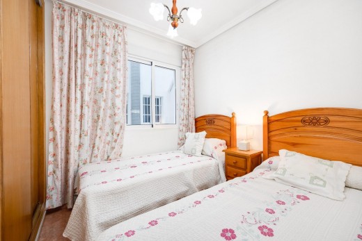 Resale - Lägenhet - Torrevieja - Playa de los locos