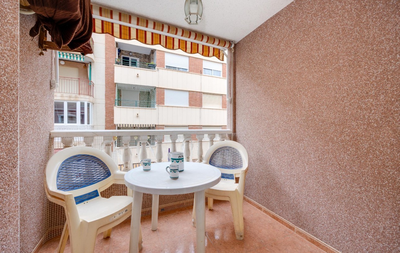 Resale - Lägenhet - Torrevieja - Playa de los locos