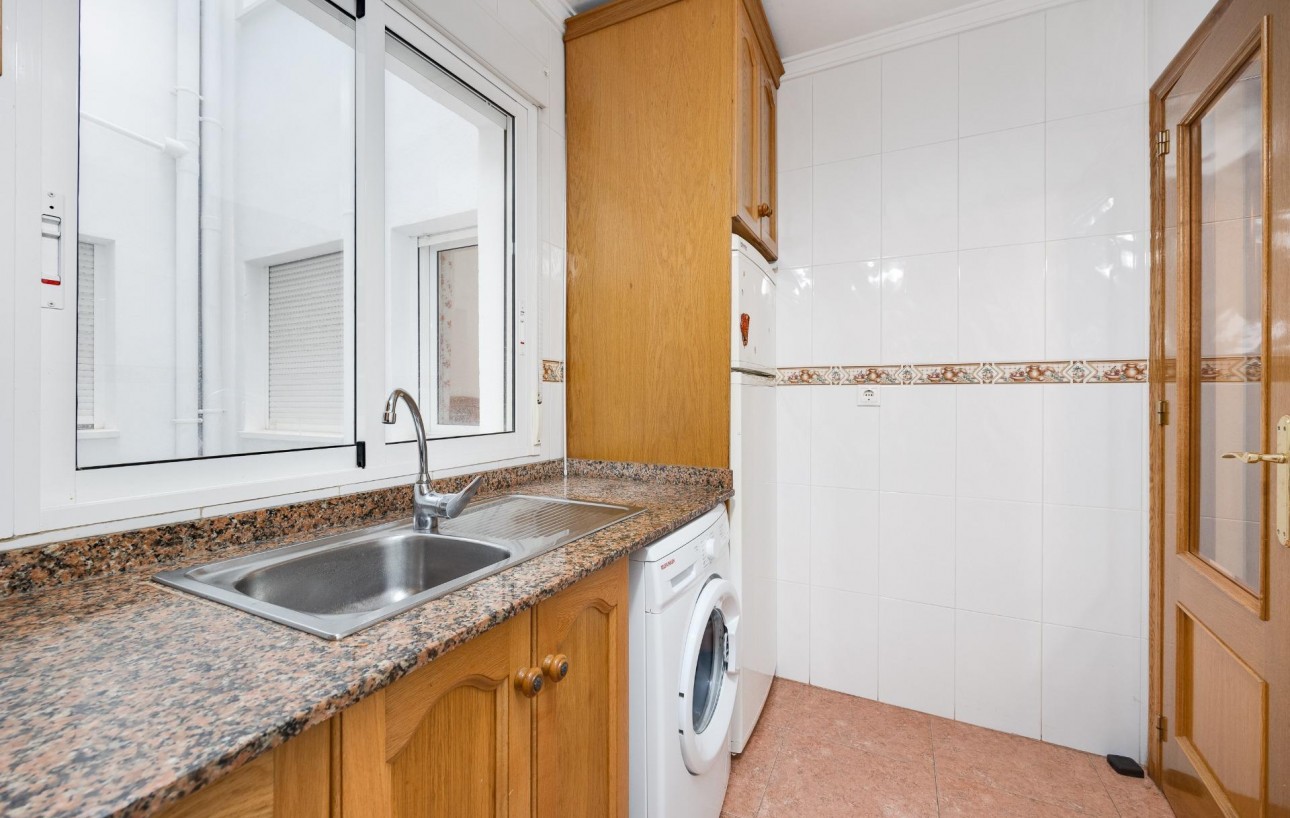 Resale - Lägenhet - Torrevieja - Playa de los locos