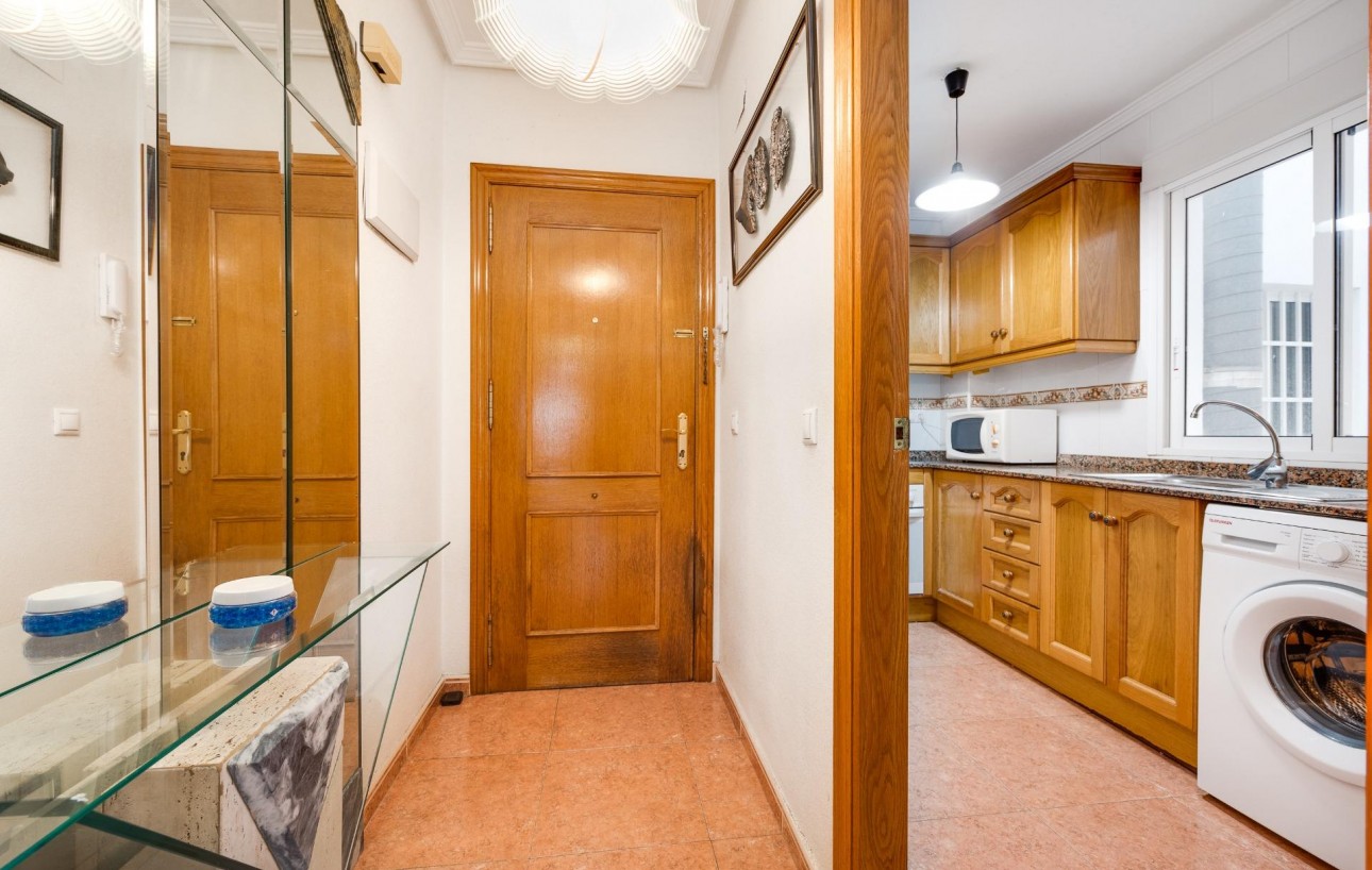 Resale - Lägenhet - Torrevieja - Playa de los locos